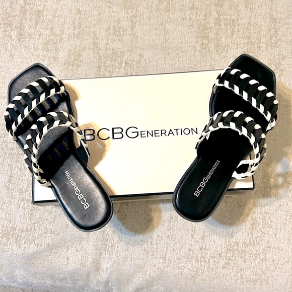 BCBGENERATION Lemah Double Band Sandals.       New In Box - Picture 1 of 7